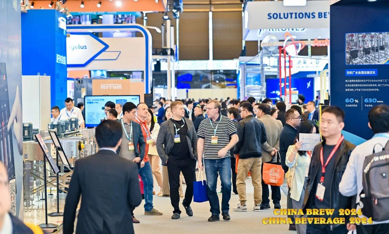 本年度再次亮相酒飲大展，雷茨磁浮冷水機(jī)（熱泵）等深受酒飲行業(yè)青睞！